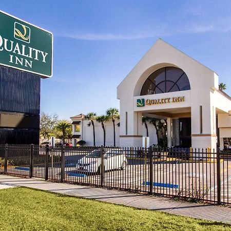 Quality Inn & Conference Center Tampa Buitenkant foto
