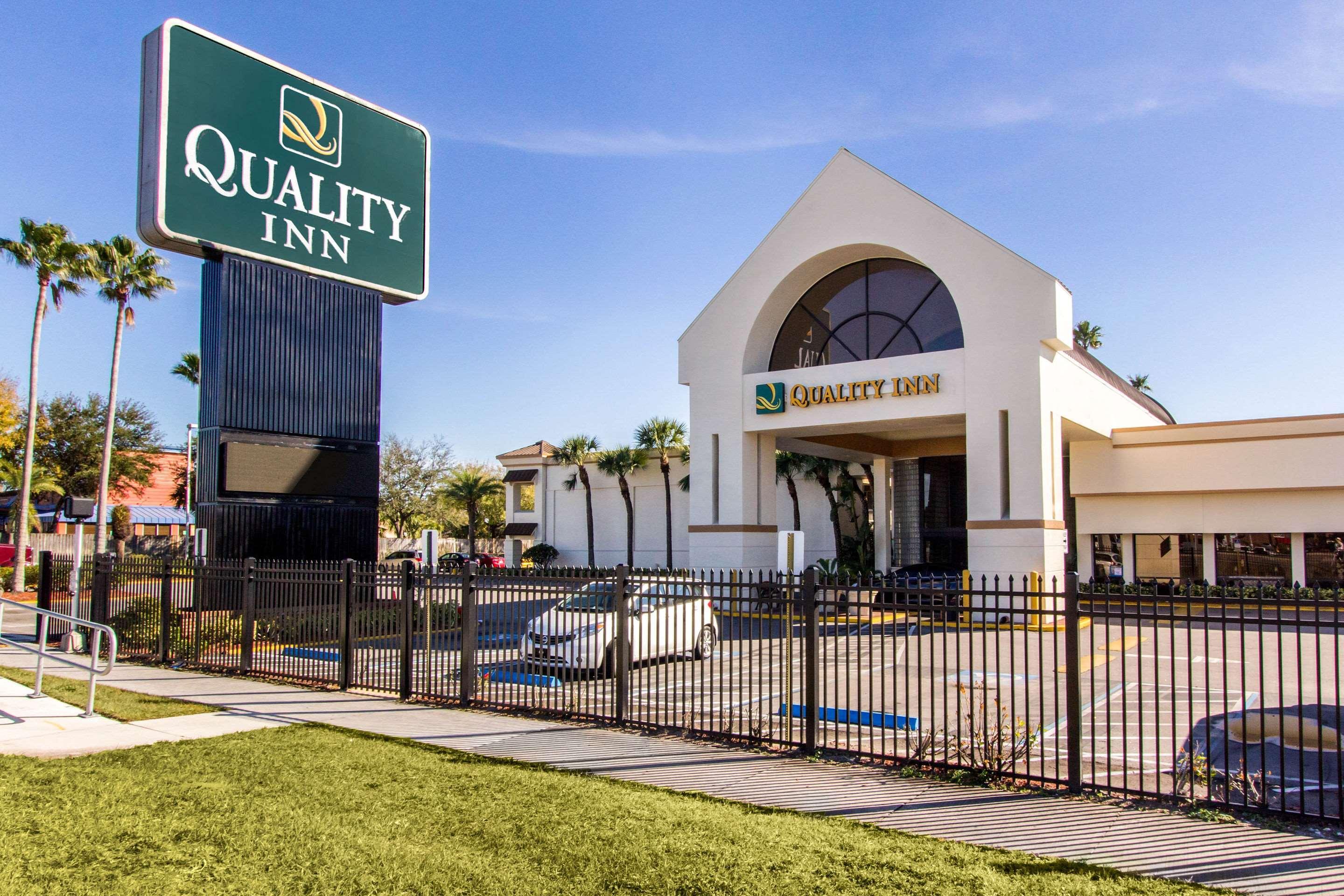 Quality Inn & Conference Center Tampa Buitenkant foto